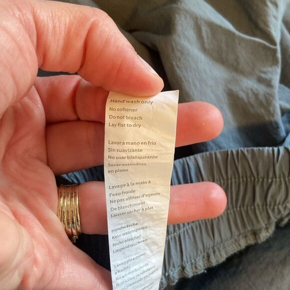 Fabletics Gray & White Colorblock Kickback Two-Tone Track Pants Size XL - Picture 8 of 8